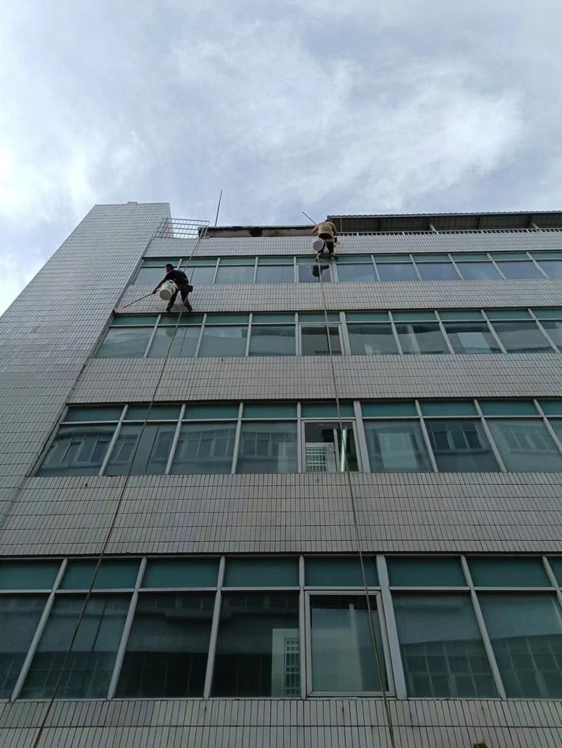 湛江军诚防水工程有限公司 